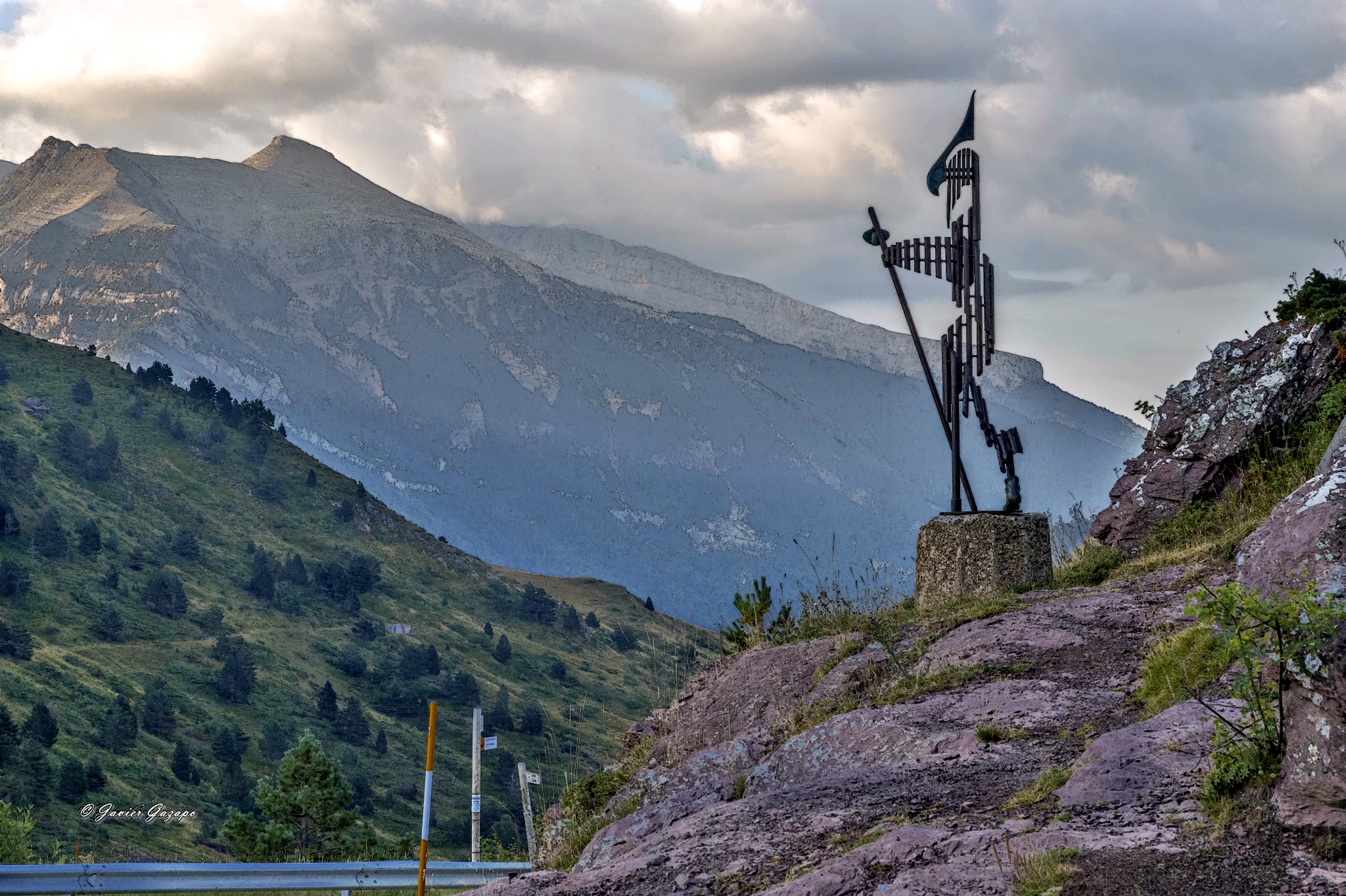 Inicio del tramo del Camino francés por Aragón en Somport